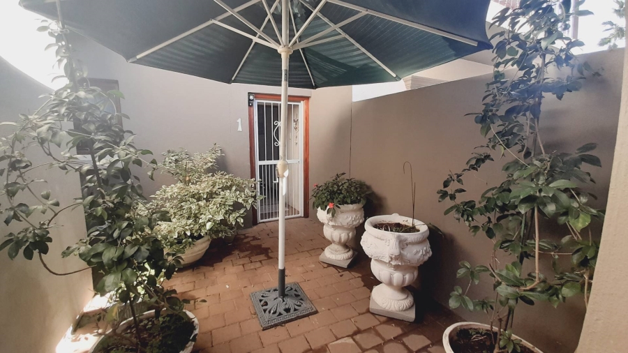2 Bedroom Property for Sale in Melodie North West